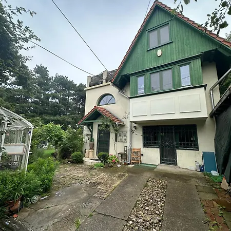 Feriehus Idevarlak In The Woods Budapest